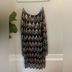 Black and gold long sleeve sequin dress NWT